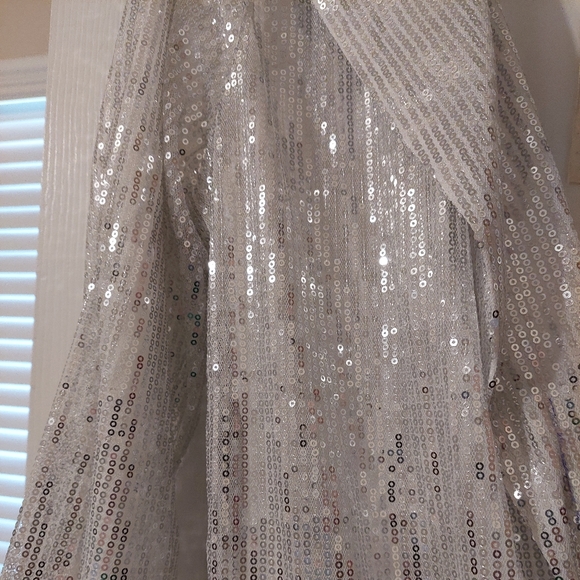 Duster - Picture 2 of 6